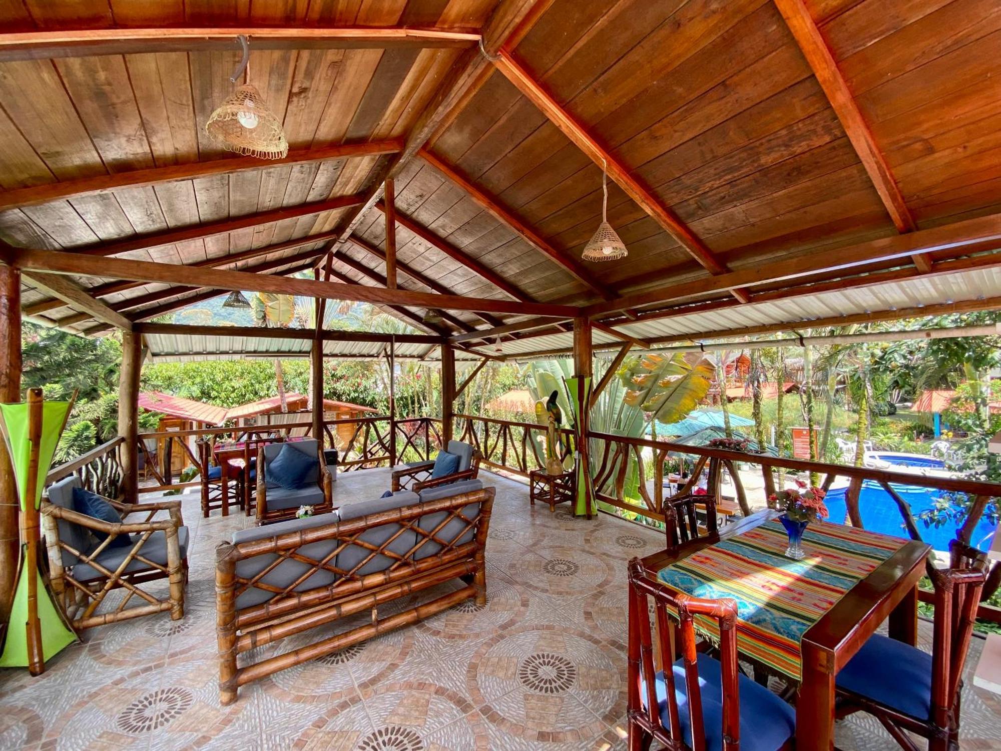 Hosteria Arasari Міндо Екстер'єр фото